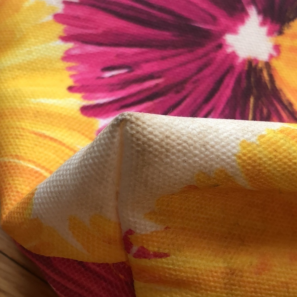 Clinique Lala DK Travel Pouch - Picture 7 of 11